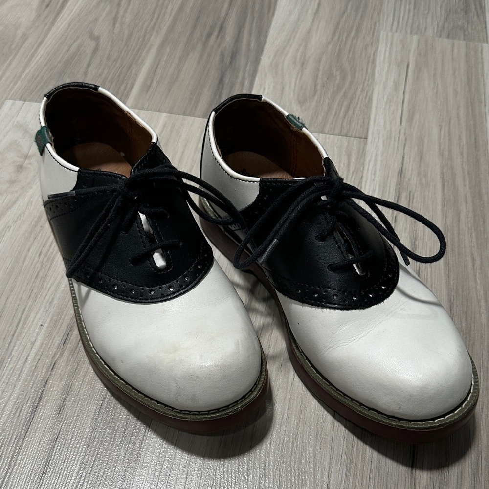 School Issue Vintage Girls Varsity Black and White Oxfords Size 2.5